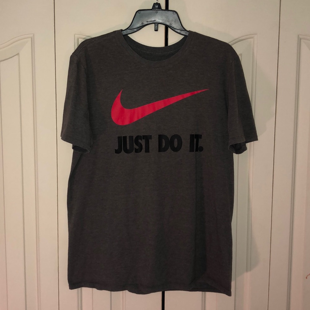 Men’s Nike Short Sleeve Tee